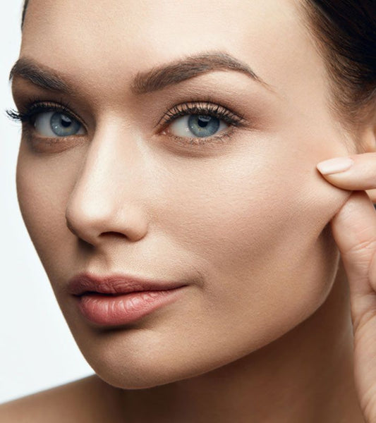 How Does Hydration Affect Collagen and Skin Elasticity? - Carbamide Forte